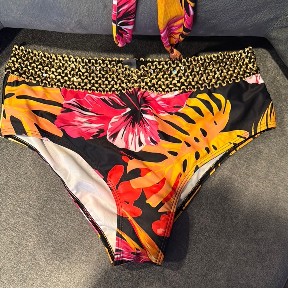 NIB SHEIN- Tropical Print Women's Swimwear set size Large - Picture 2 of 11